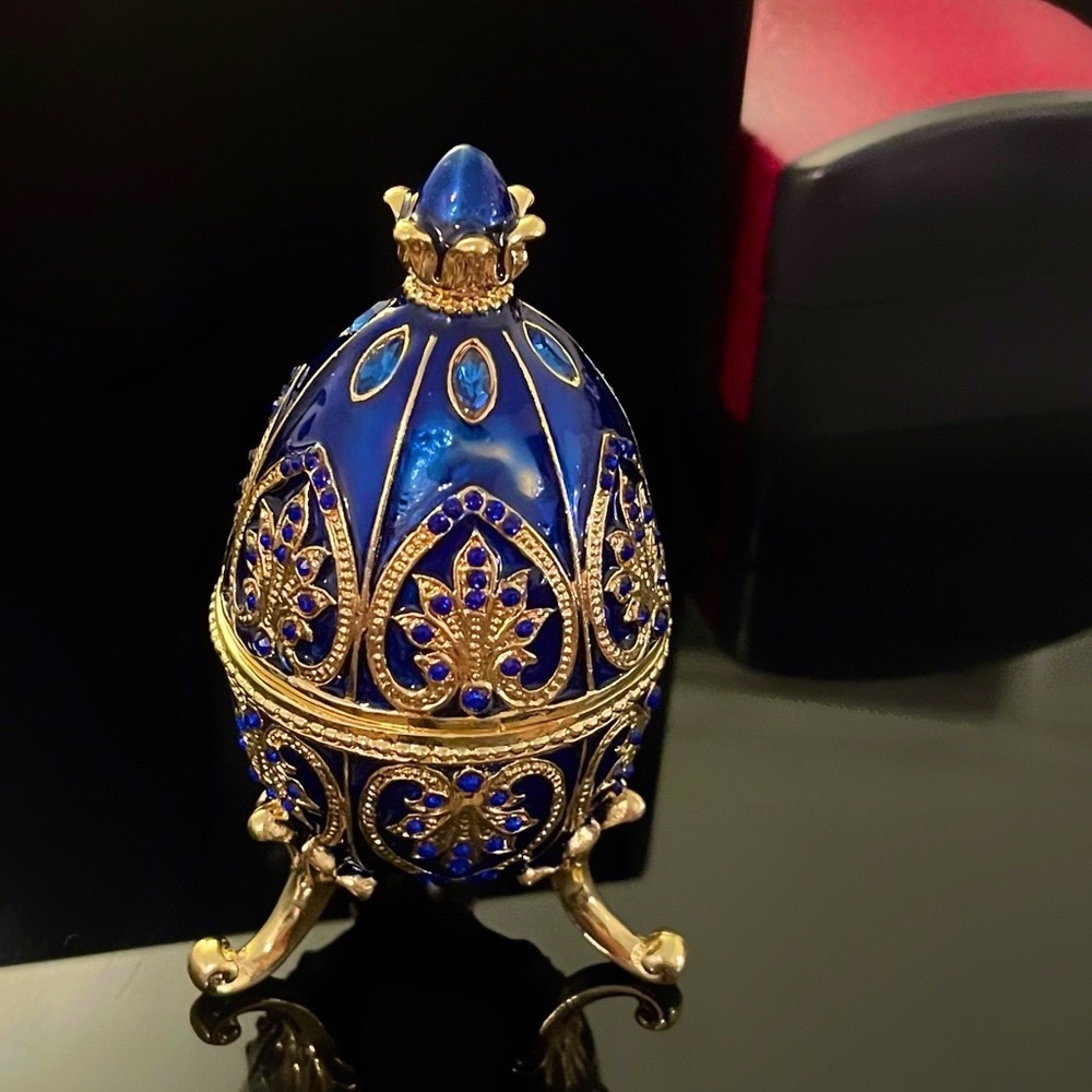 ✨Luxurious Royal Blue Enamel Egg Trinket